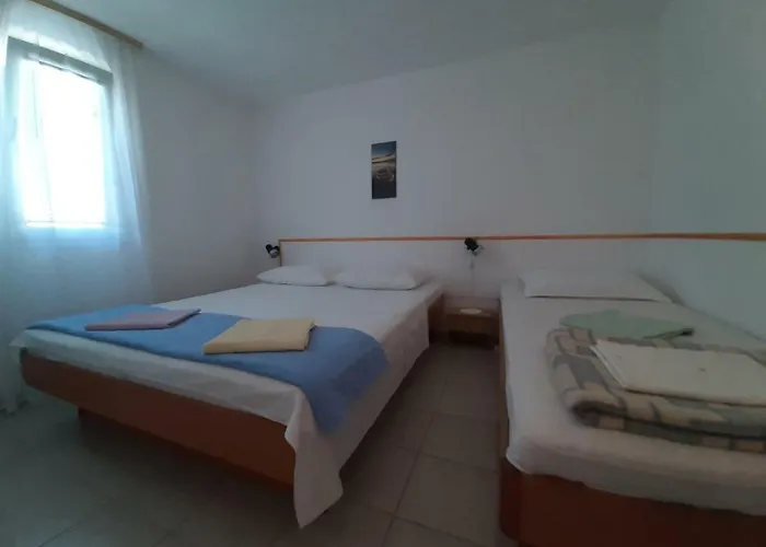 Apartmani Ema *