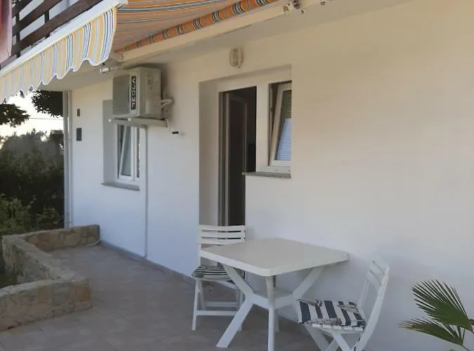 Apartmani Ema Appartamento *