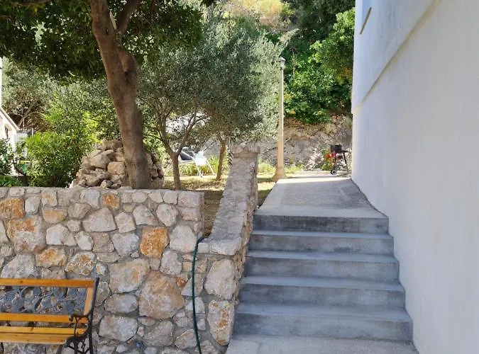 Διαμέρισμα Apartmani Ema