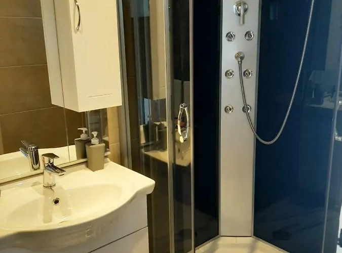 Ema Апартаменты *