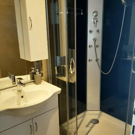 Ema Apartament *